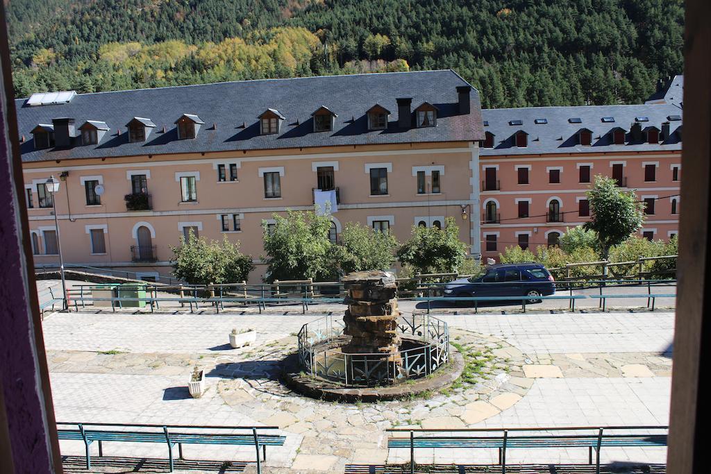 Albergue de Canfranc Estación Habitación foto